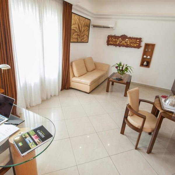 european-style-suite